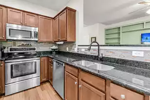 1026 Bennington Dr, Charleston, SC 29492 - Photo 6