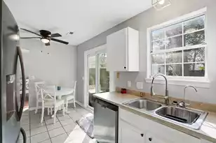 207 Hastings Dr, Goose Creek, SC 29445 - Photo 8