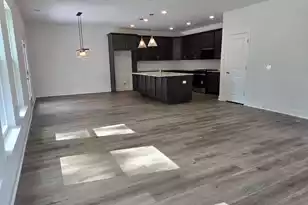 127 Augusta Pass Dr, Ridgeville, SC 29472 - Photo 2