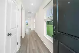 127 Augusta Pass Dr, Ridgeville, SC 29472 - Photo 2