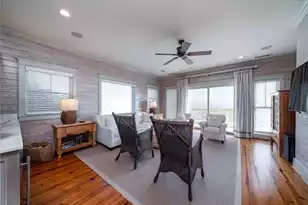 811 Ashley Ave W, Folly Beach, SC 29439 - Photo 30