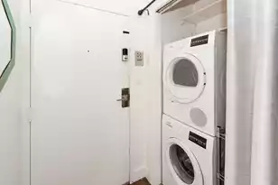 350 King St, Charleston, SC 29401 - Photo 6