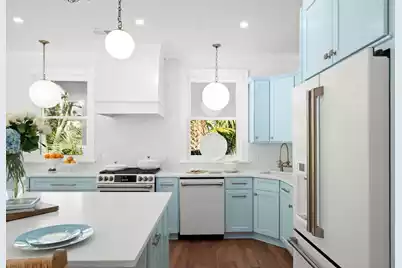 2218 Myrtle Avenue, Sullivans Island, SC 29482 - Photo 6