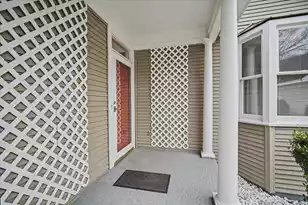 2470 Shadowcreek Ct, North Charleston, SC 29406 - Photo 4