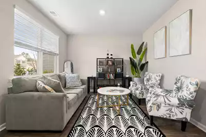 178 Cloverleaf Street, Summerville, SC 29483 - Photo 4