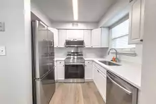 114 Luden Dr, Summerville, SC 29483 - Photo 4