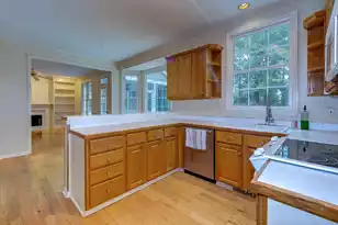 180 Oak Point Landing Dr, Mount Pleasant, SC 29464 - Photo 34