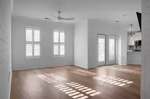 260 Seven Farms Drive, Charleston, SC 29492 - Photo 6