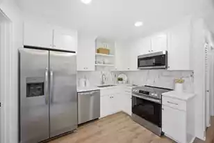 1672 Hunter's Run Dr, Mount Pleasant, SC 29464 - Photo 4