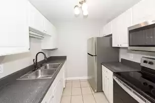 1303 Mathis Ferry Rd, Mount Pleasant, SC 29464 - Photo 10