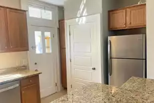 9 Gadsden St, Charleston, SC 29401 - Photo 12