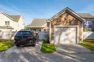 215 Forsythia Ave, Summerville, SC 29483 - Photo 54