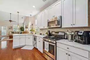 215 Forsythia Ave, Summerville, SC 29483 - Photo 14