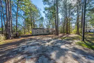 108 Lake Dr, Summerville, SC 29483 - Photo 2