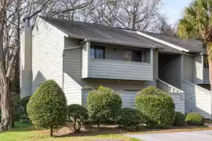 1134 Village Creek Ln, Mount Pleasant, SC 29464 - Photo 2