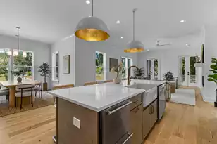 215 Marion Ave, Summerville, SC 29483 - Photo 4