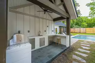 1405 Heather Dr, Mount Pleasant, SC 29464 - Photo 14
