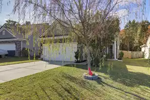 126 Chaste Tree Cir, Goose Creek, SC 29445 - Photo 2