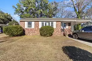2736 Star Dr, North Charleston, SC 29406 - Photo 4
