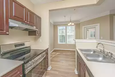 2127 Chatelain Way, Mount Pleasant, SC 29464 - Photo 10