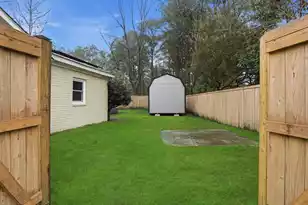 203 Violet Dr, Summerville, SC 29483 - Photo 32