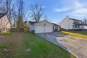 8391 Water Ash Way, North Charleston, SC 29420 - Photo 2