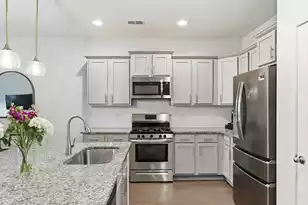 2567 KINGSFIELD ST, Mount Pleasant, SC 29466 - Photo 6