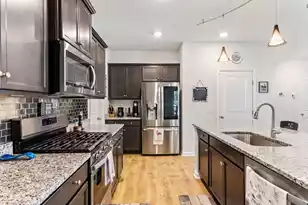 3830 Sawmill Ct, Mount Pleasant, SC 29429 - Photo 6