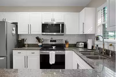 2200 Kings Gate Lane, Mount Pleasant, SC 29466 - Photo 18