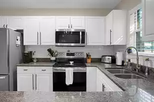 2200 Kings Gate Ln, Mount Pleasant, SC 29466 - Photo 18