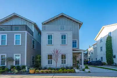 137 Bratton Circle, Mount Pleasant, SC 29464 - Photo 1