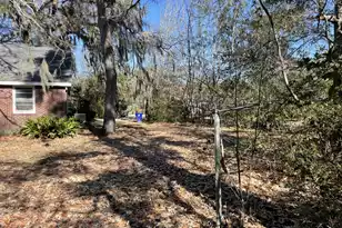 2062 Lake Ave, Charleston, SC 29414 - Photo 12