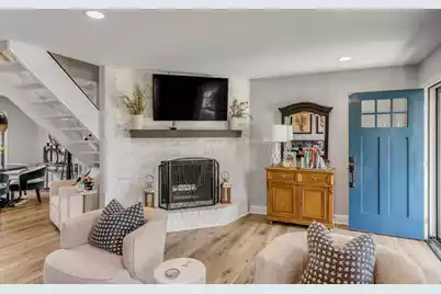 954 Fowler Court #E, Mount Pleasant, SC 29464 - Photo 4