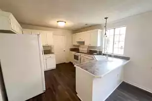 104 Nottingham Ct, Summerville, SC 29485 - Photo 2