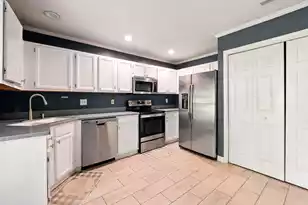 113 Mapperton Ct, Summerville, SC 29485 - Photo 8