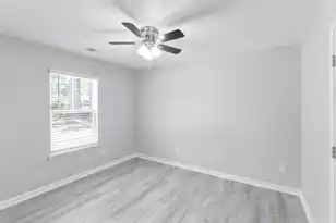 207 Woodlawn St, Walterboro, SC 29488 - Photo 34