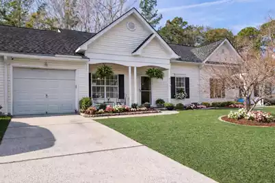317 Dupont Way, Summerville, SC 29485 - Photo 2