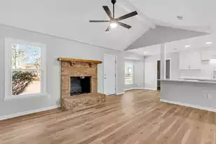 225 Longleaf Rd, Summerville, SC 29486 - Photo 4