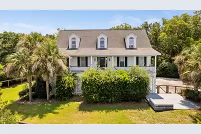 424 Station 22 1/2 Street, Sullivans Island, SC 29482 - Photo 14