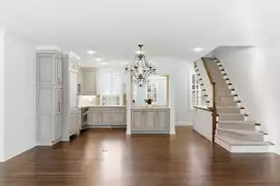 38 Elliott St, Charleston, SC 29401 - Photo 14