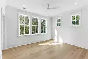 832 McCants Dr, Mount Pleasant, SC 29464 - Photo 38