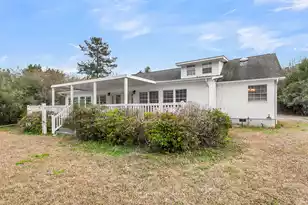 1677 Clearview Dr, Manning, SC 29102 - Photo 2