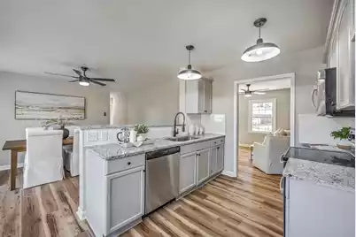 8004 Malden Avenue, North Charleston, SC 29420 - Photo 12