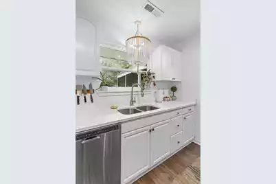 1115 Honeysuckle Court, Mount Pleasant, SC 29464 - Photo 14