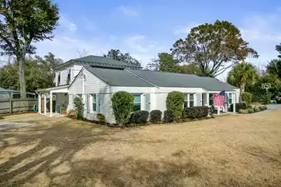8 Vincent Drive, Mount Pleasant, SC 29464 - Photo 2