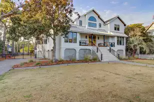 2918 Middle St, Sullivans Island, SC 29482 - Photo 4