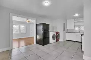 1904 Iris St, North Charleston, SC 29405 - Photo 8