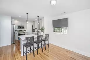 1010 Holcombe Rd, Hanahan, SC 29410 - Photo 4