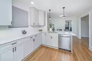 1010 Holcombe Rd, Hanahan, SC 29410 - Photo 6