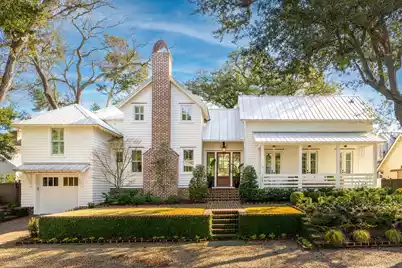 105 Friend Street, Mount Pleasant, SC 29464 - Photo 1